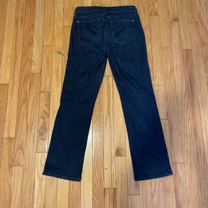 Those pants are a really good brand. They are light blue. Size 69